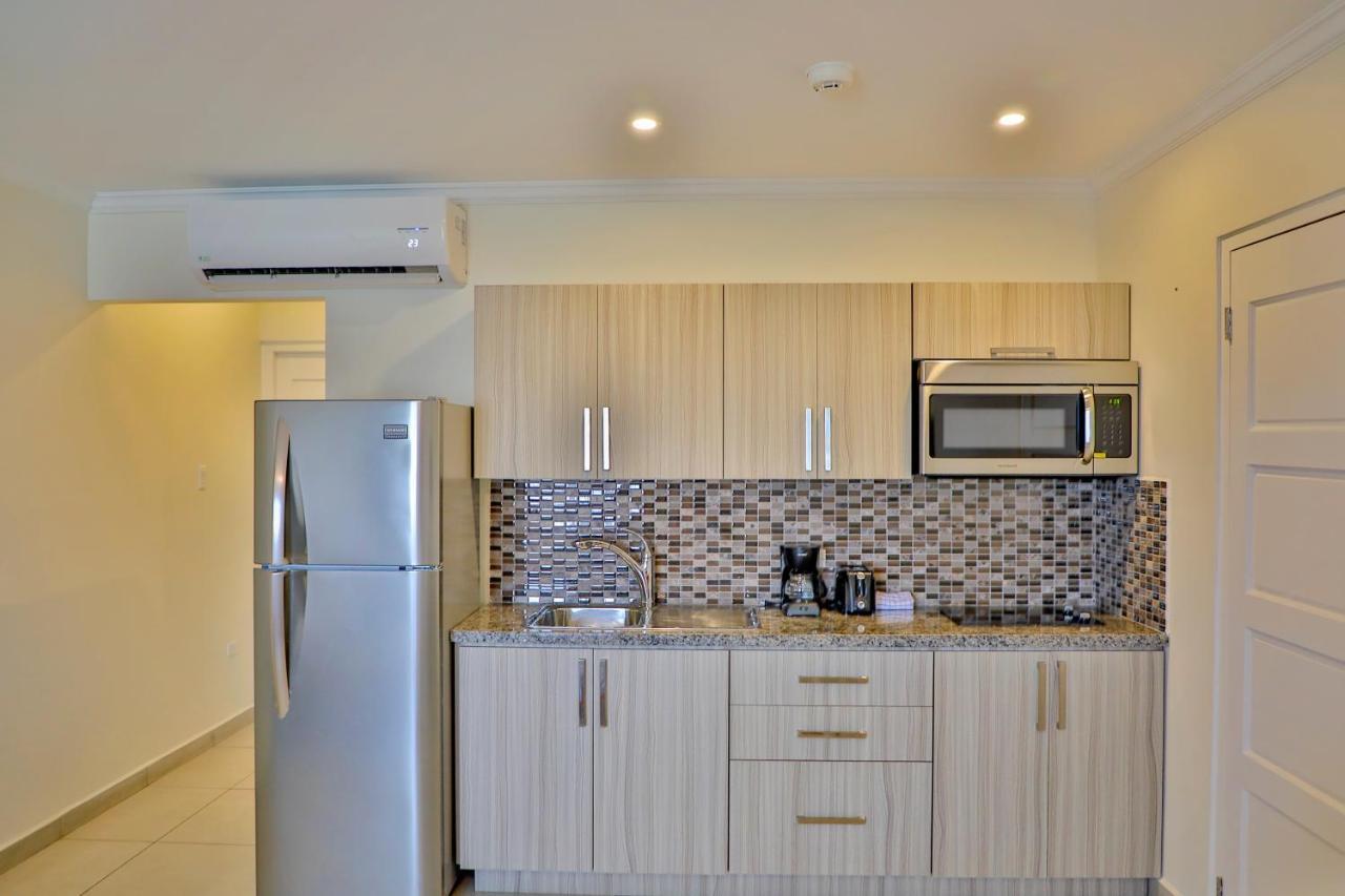Pearl Aruba Condos Palm Beach Exterior photo