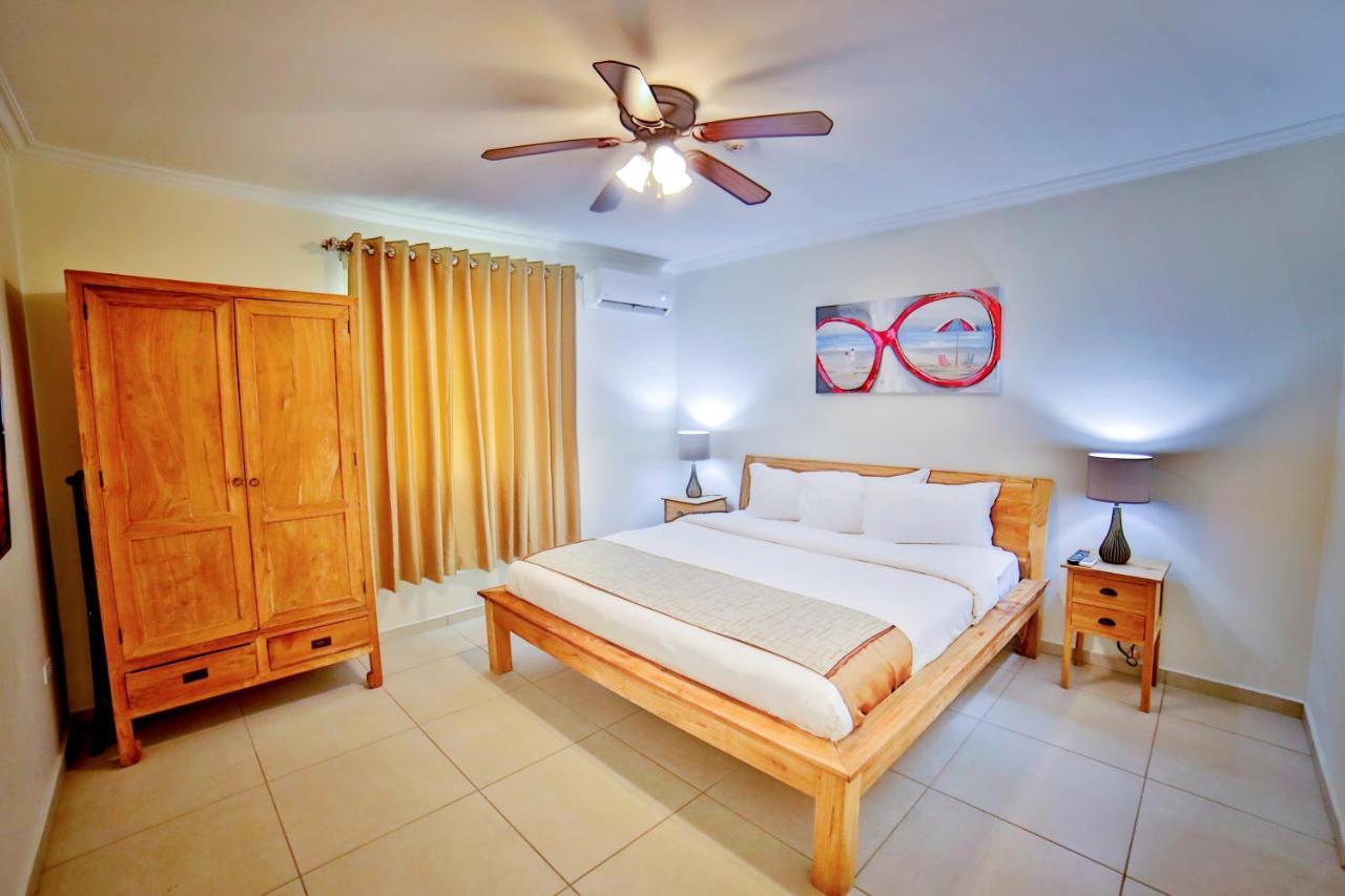 Pearl Aruba Condos Palm Beach Exterior photo