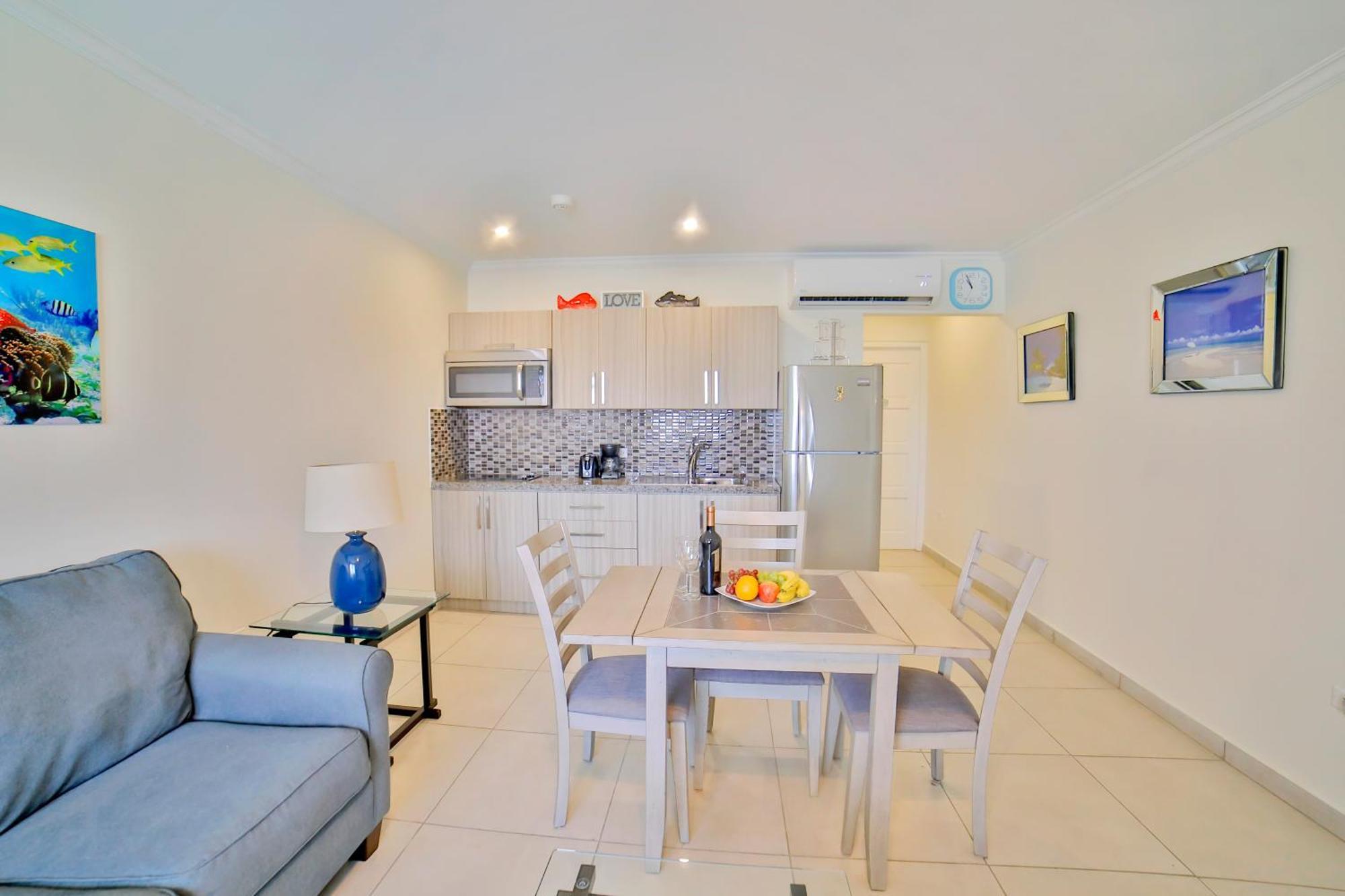 Pearl Aruba Condos Palm Beach Room photo